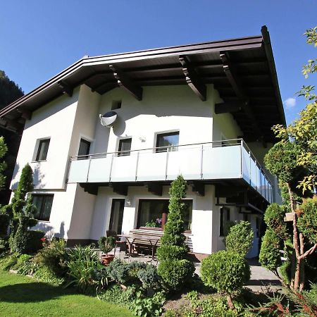 Cozy Apartment In Aschau Im Zillertal Near Ski Lift Eksteriør billede