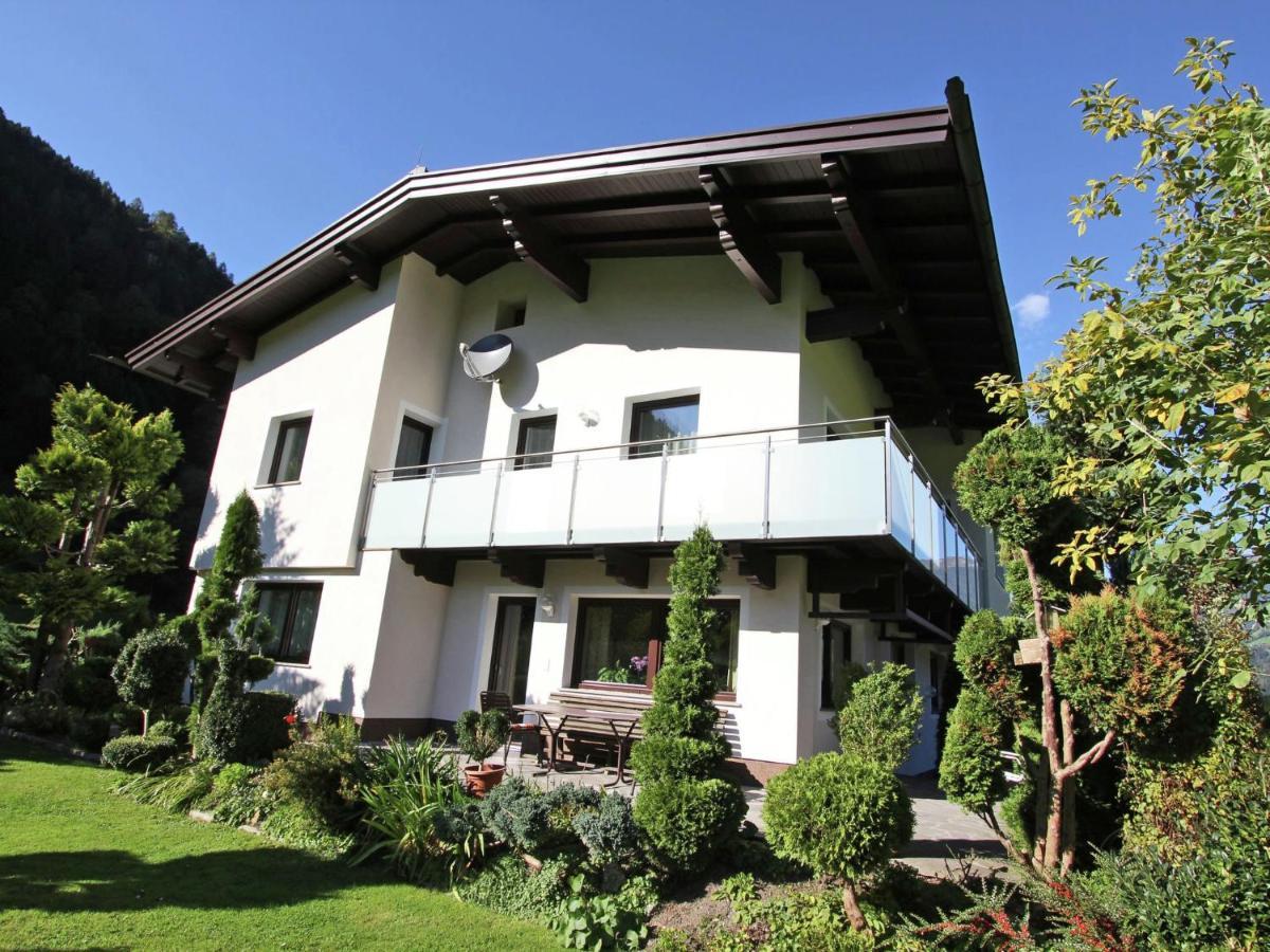 Cozy Apartment In Aschau Im Zillertal Near Ski Lift Eksteriør billede