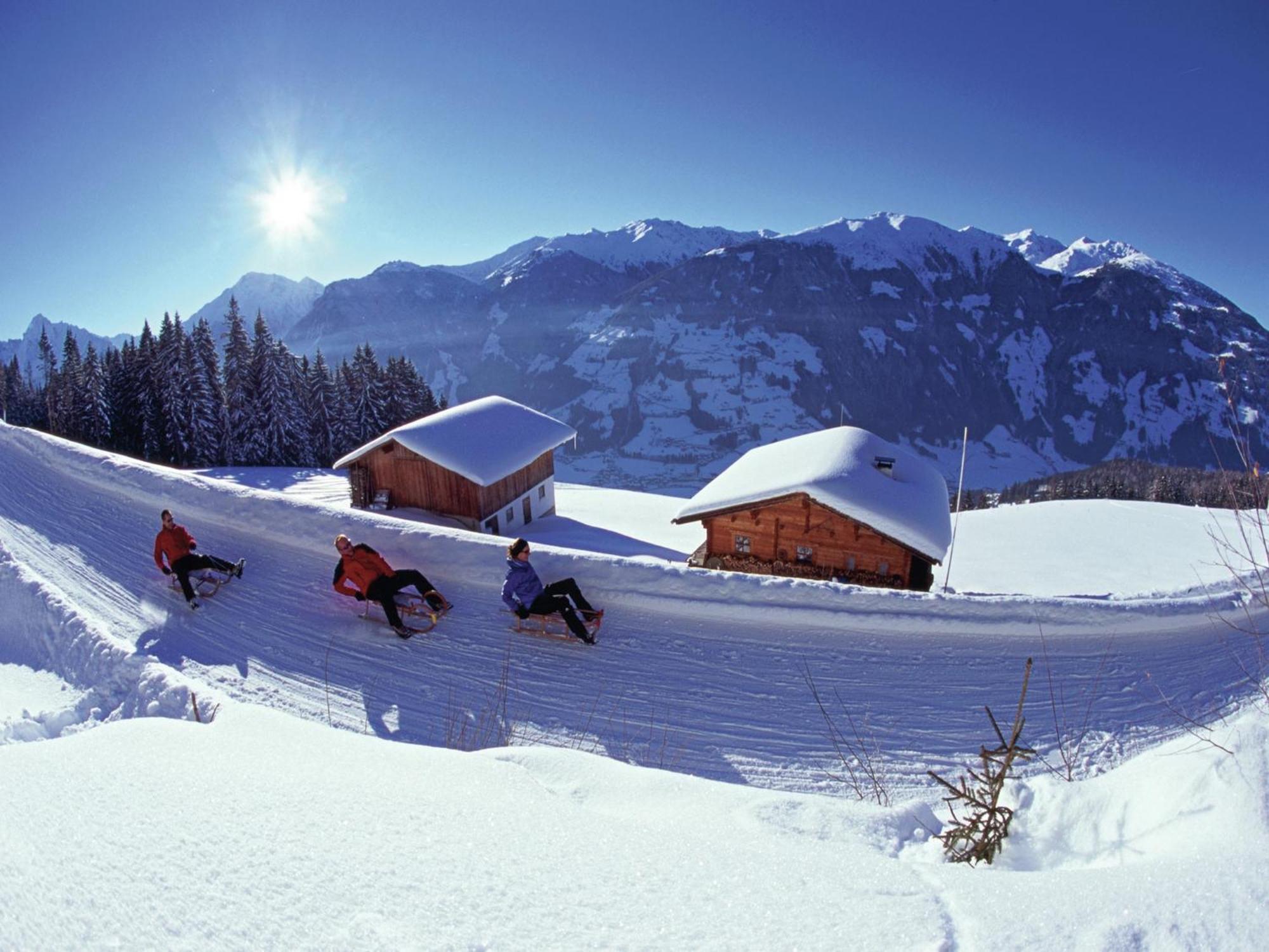 Cozy Apartment In Aschau Im Zillertal Near Ski Lift Eksteriør billede