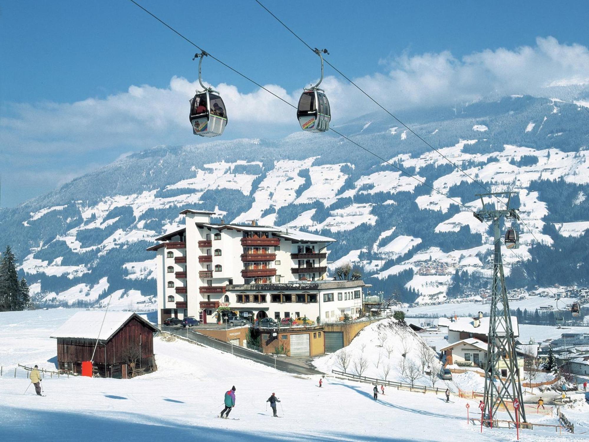 Cozy Apartment In Aschau Im Zillertal Near Ski Lift Eksteriør billede
